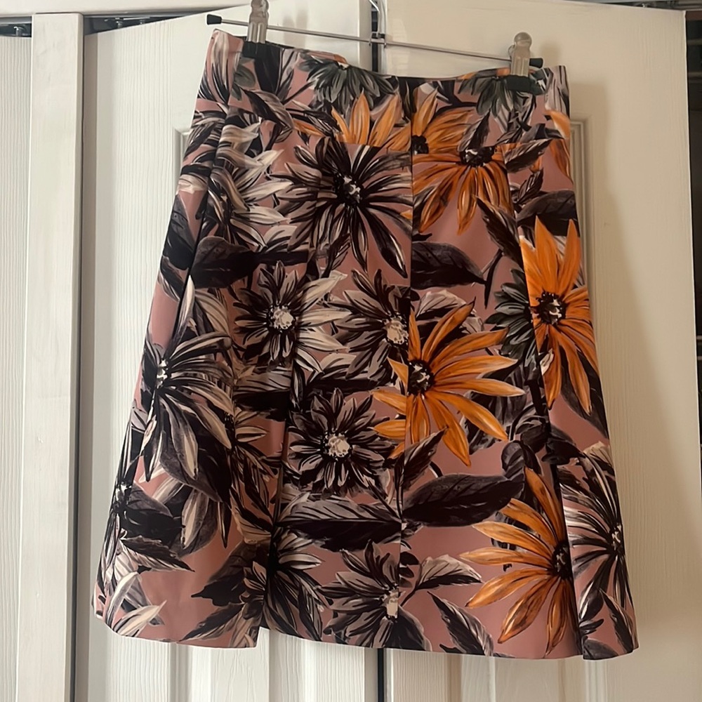 Anthropologie Flower Skirt, LIKE NEW
